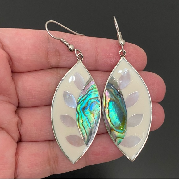 Vintage Alpaca Mexico Handcrafted MOP Abalone Inlay Mexican Silver Earrings 7g - Picture 3 of 13